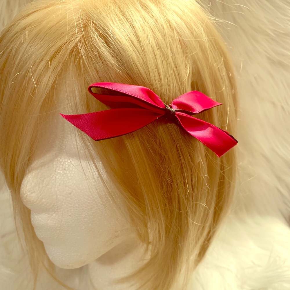 Mini satin hair bow